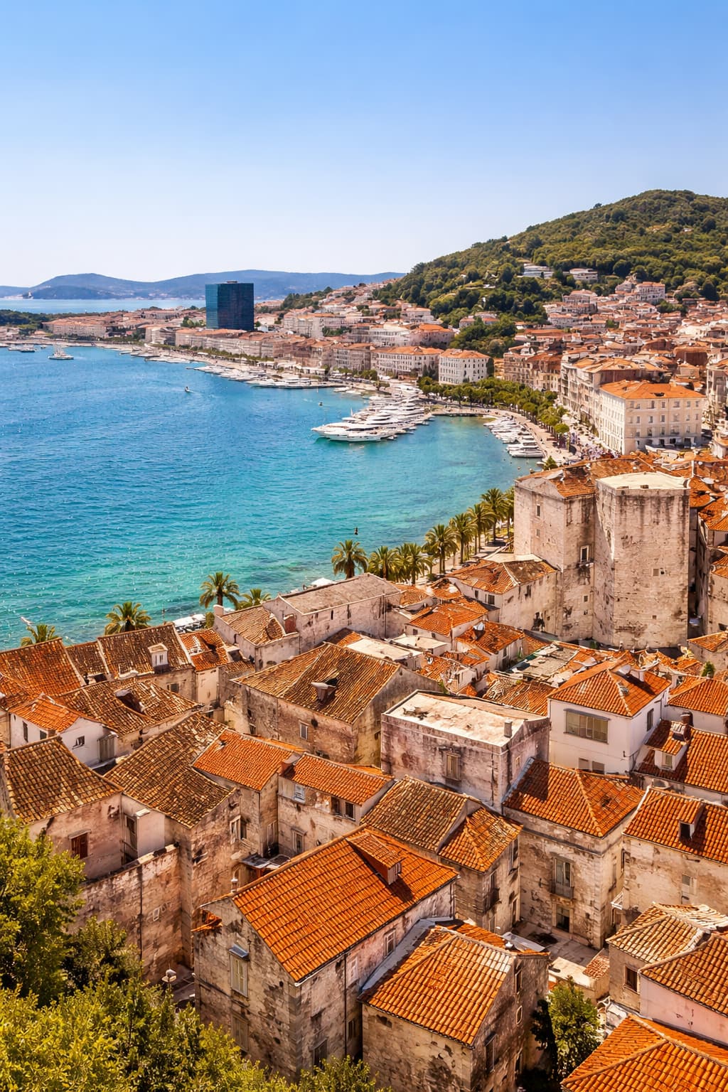 Quiet Dalmatian coastline in early September, best time to drive from Dubrovnik to Split