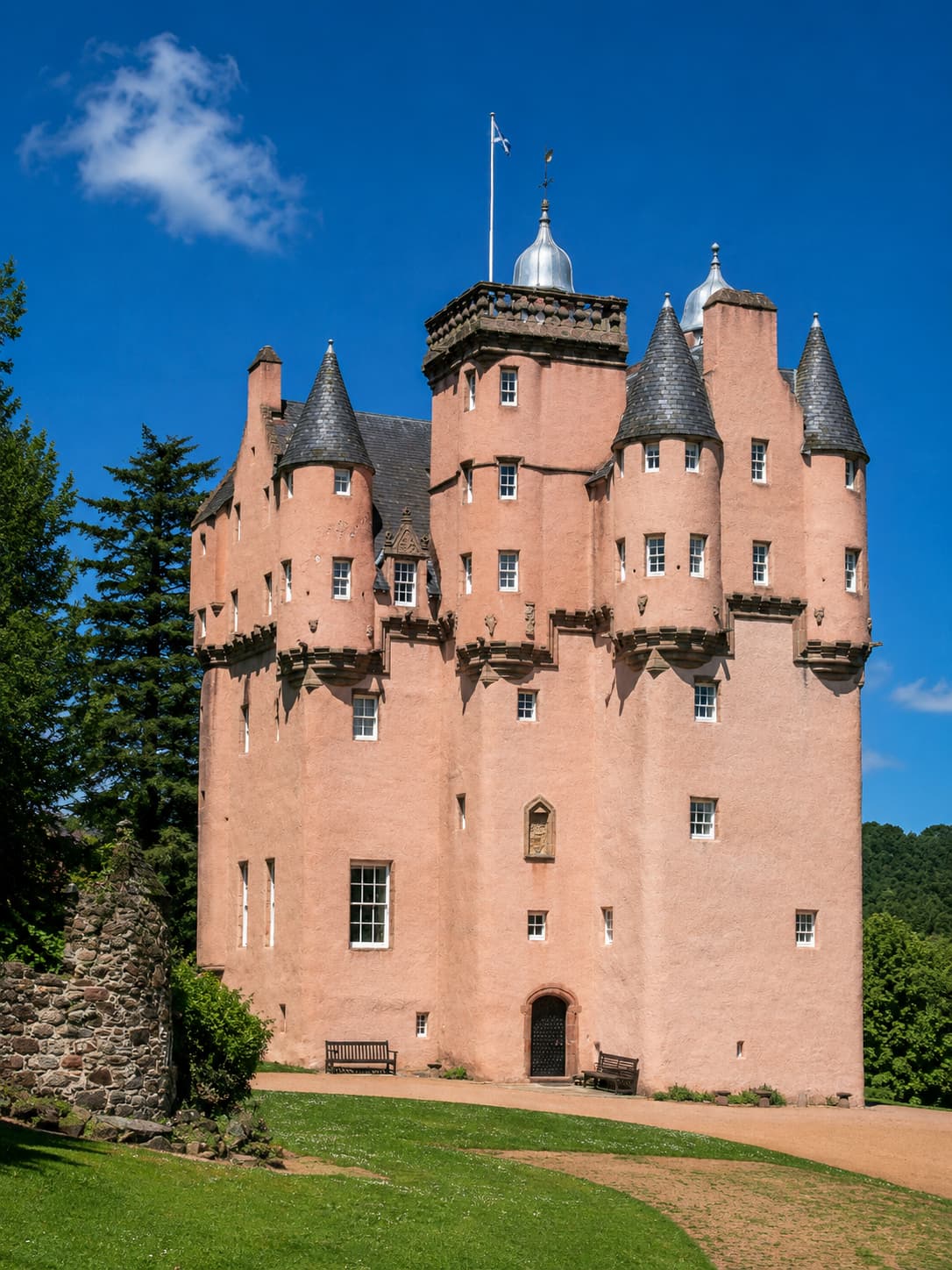 Craigievar Castle pink tower house in Aberdeenshire — fairytale Scottish castle